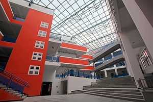 上海罗斯德国际高中教学楼大堂