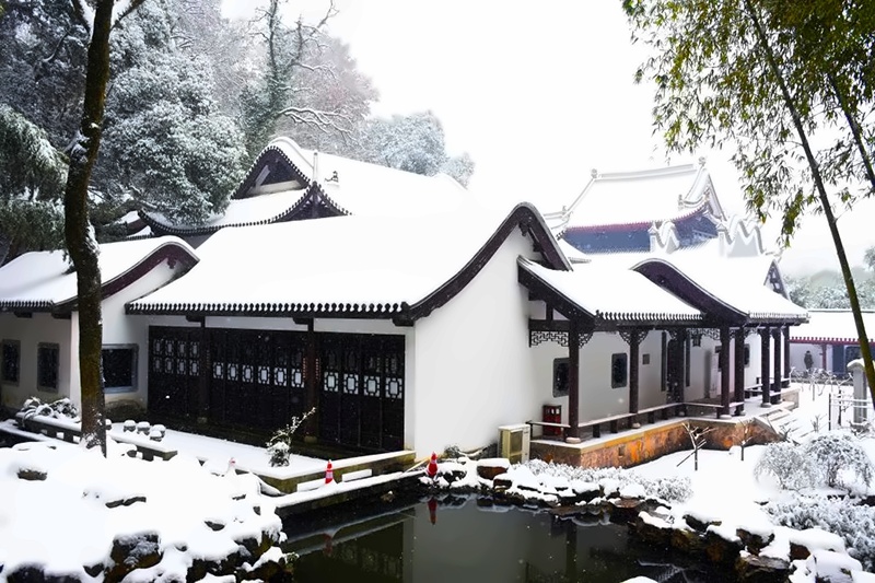 湖南大学