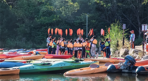 鼎石小学