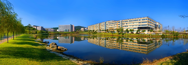 大连外国语大学