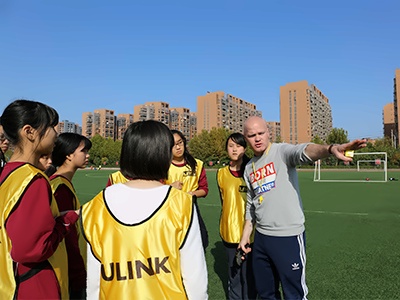 武汉光谷康桥高级中学体育课