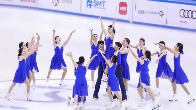 北京市私立汇佳学校花滑1.jpg