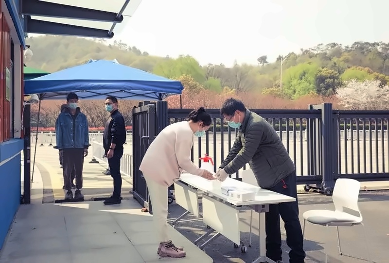 湖州帕丁顿双语学校举行“开学”预演2.jpg
