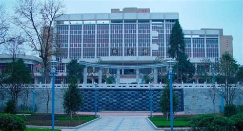 贵州大学室内设计自考课程
