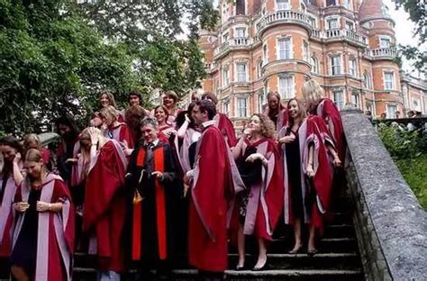 英国艺术留学作品集定制课程