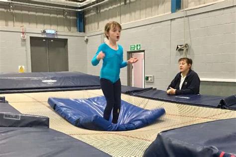 蹦床健身教练课程