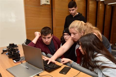 6-8岁初级智能机器人课程