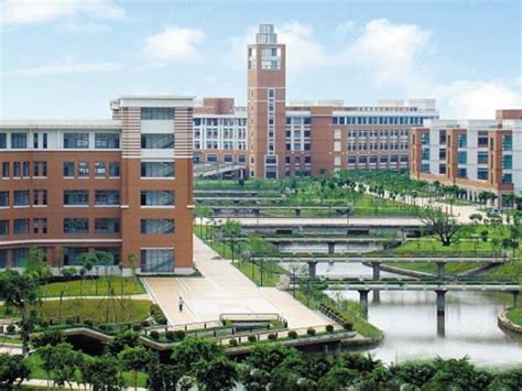 广州大学高起专精品课程