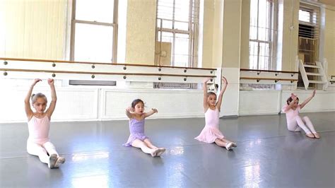 少儿芭蕾基训精品课程