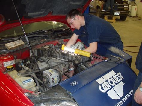 汽车美容与装具课程