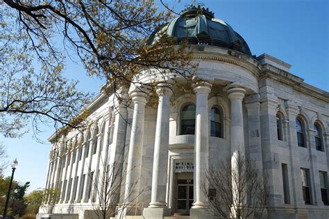 高中政治精品课程