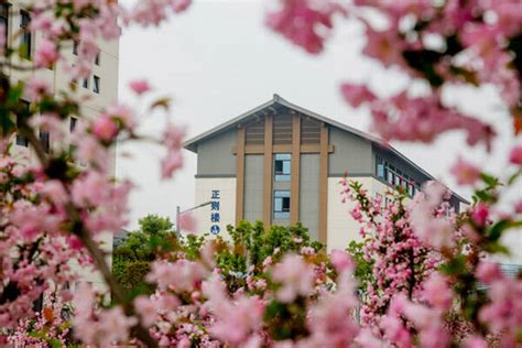 镇江环球春季雅思培训中心