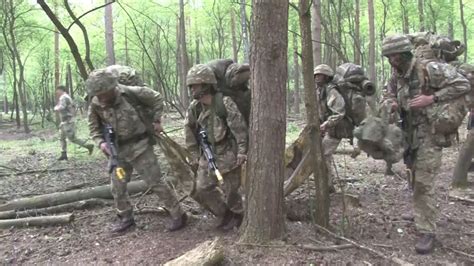 未来领袖军事夏令营