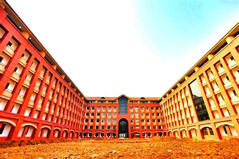 青岛启德瑞士本科留学中介