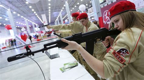 上海奥林修斯14天青少年军训冬令营