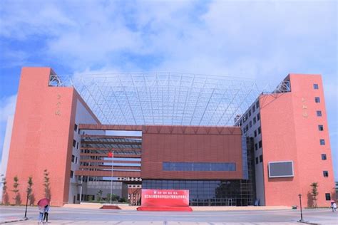 湛江高级美容师培训学校