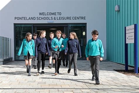 英国阿德科特女子中学招生信息