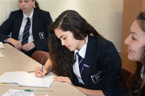 格鲁伯剑桥高中招生信息