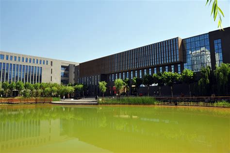 河北省师范大学附属中学中加班招生简章