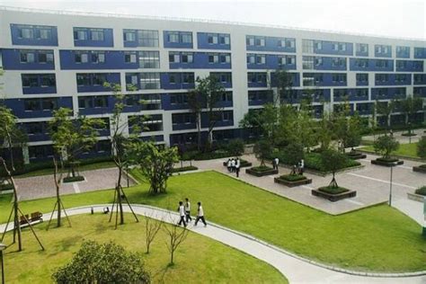 成都冠城实验学校IEC国际教育中心招生信息