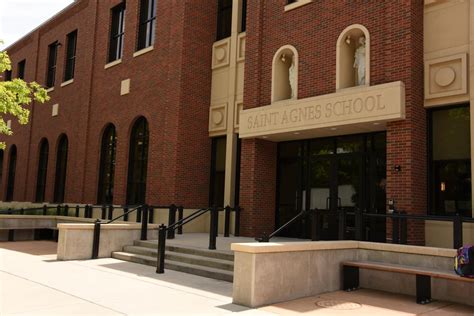 圣艾格尼丝女子高中课程设置