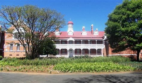 圣家学院课程设置