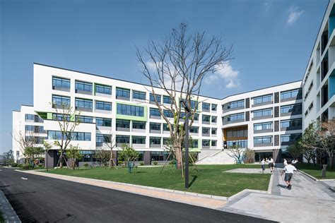 上海西华国际学校办学特色