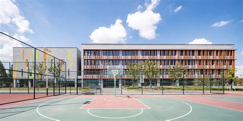上海托马斯实验学校有哪些办学特色?