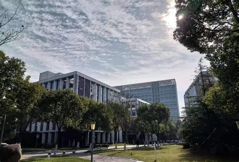 上海UEC国际学校入学考纲