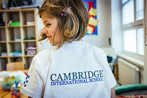 剑桥文理与剑桥艺术学校中国中心课程体系怎么样？