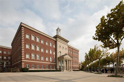 择校指南，上海惠灵顿国际学校招生年龄及费用等信息介绍