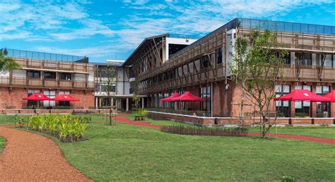 上海德威外籍人员子女学校浦东校区校园设施怎么样?