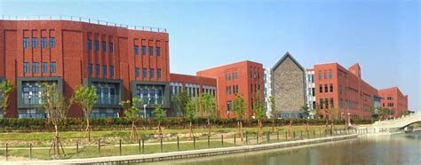 上海德威英国国际学校学生留学