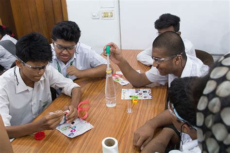 枫叶：读国际学校，学生需要学会的“转型”