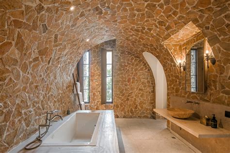 上海天华英澳美学校开启全球申请，5月22日线上专场会报名!