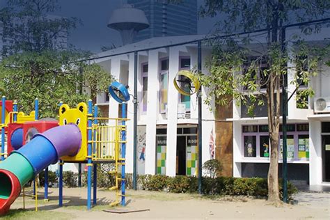 上海英澳新国际高中怎么样？英美澳三大类方向课程实现全球申请!