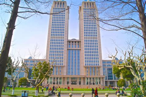 上海光华学院剑桥国际中心怎么样