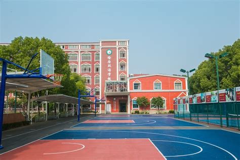 上海铭远双语高级中学学子在美游学新情况