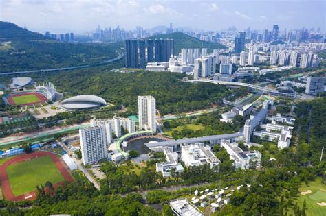 深圳美中国际学校学费是多少？