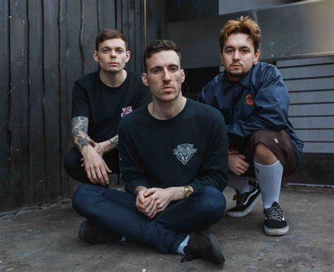 以篮球之名，展热血青春--我校首届“枫叶杯”篮