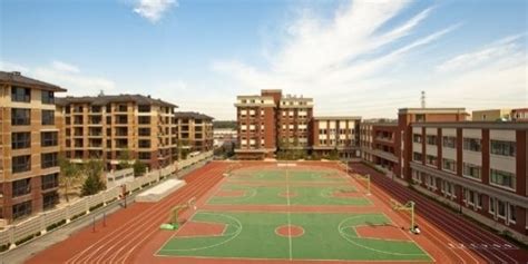 北京师范大学附属中学国际部招生简章