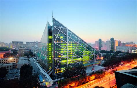 北京芳草地国际学校课程设置是怎么样的？