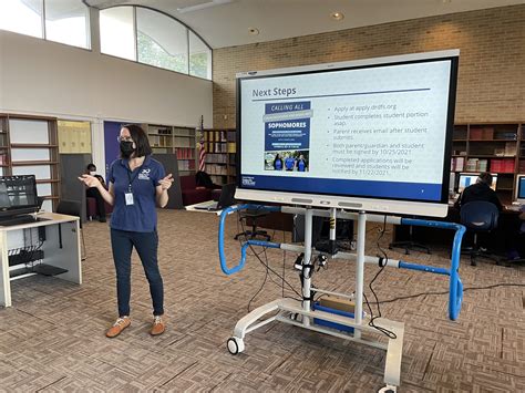 IMA国际传媒艺术高中国际留学方向招生简章