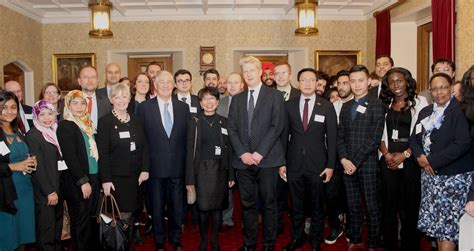 美伦国际教育英国高中课程招生简章