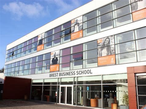 法国布雷斯特商学院(网络班)应用心理学与管理专业硕士招生简章