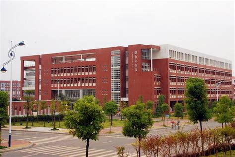 湖南大学法学方向在职研究生招生简章（长沙）