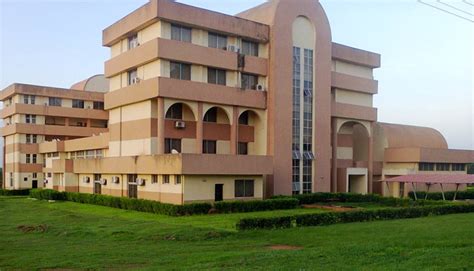 乌克兰沃伦国立大学在职研究生招生简章