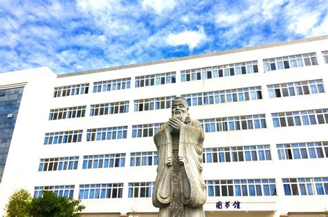 西华师范大学管理学院航空空乘专业招生简章