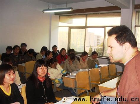 河南财经政法大学培训中心校企联合培养航空服务职业教育培训项目