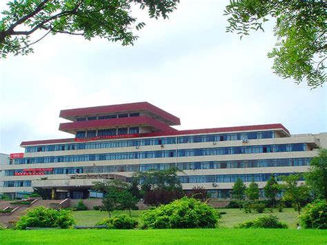 青岛大学2+2留学招生简章
